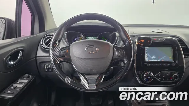 Renault QM3 2015 thumb 2