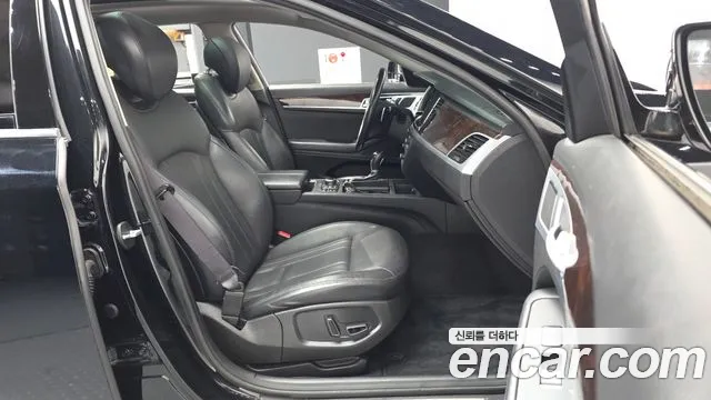 Hyundai Genesis 2014 thumb 3