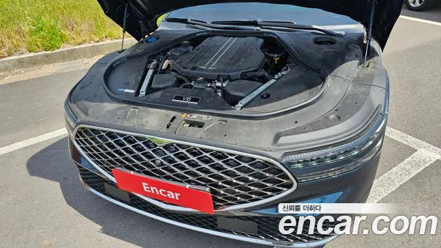 Genesis G90 2022 thumb 11