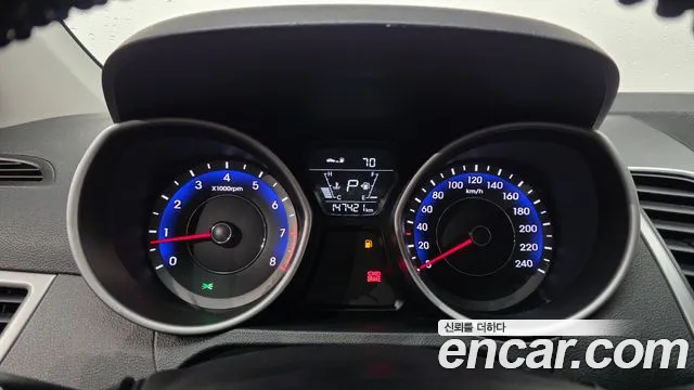 Hyundai Elantra 2013 thumb 12