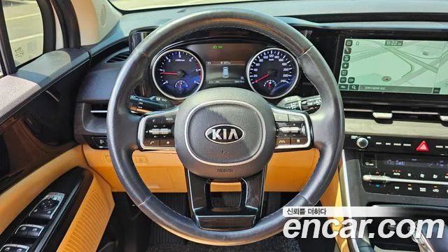 Kia Carnival 2021 thumb 3