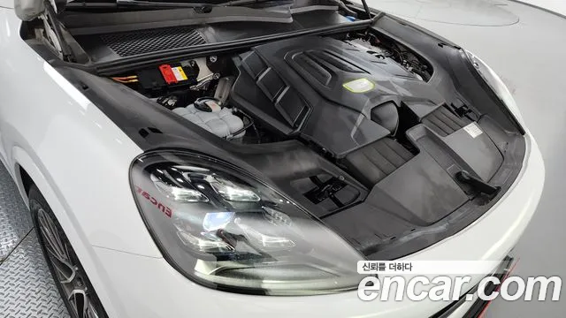 Porsche Cayenne 2020 thumb 5