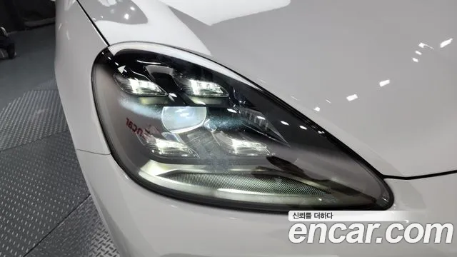 Porsche Cayenne 2020 thumb 9