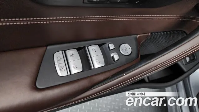 BMW 5 серии 2019 thumb 9