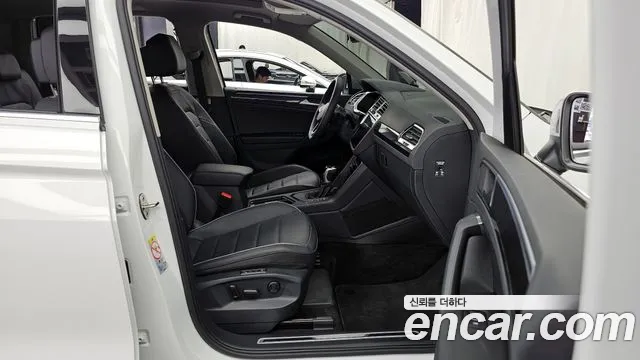 Volkswagen Tiguan 2024 thumb 12