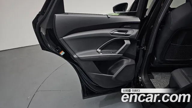 Audi Q5 2025 thumb 9