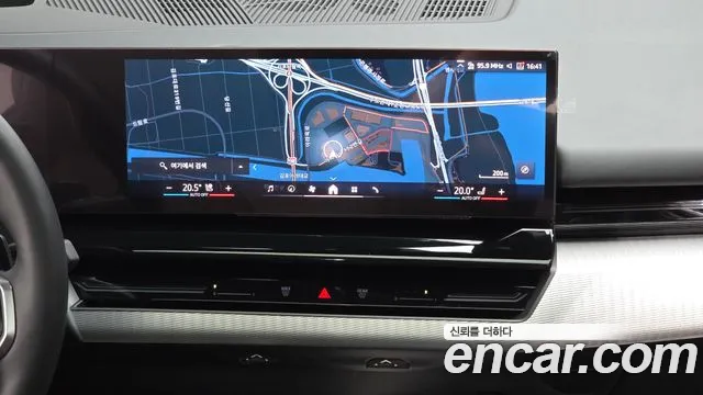 BMW 5 серии 2024 thumb 6