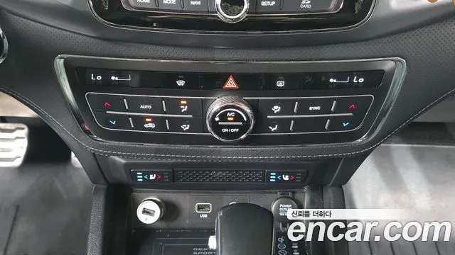 KGM Rexton Sports Khan 2021 thumb 12