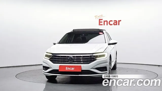 Volkswagen Jetta 2020 thumb 3