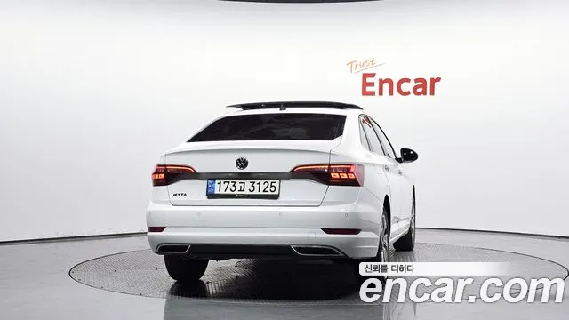 Volkswagen Jetta 2020 thumb 9