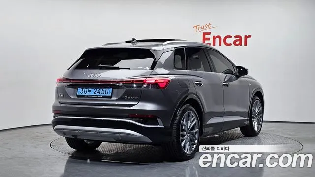 Audi Q4 e-tron 2025 thumb 12