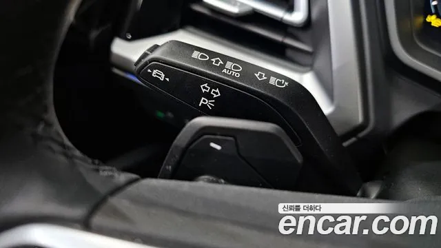 Audi Q4 e-tron 2025 thumb 6