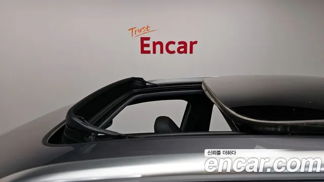 Audi Q4 e-tron 2025 thumb 4
