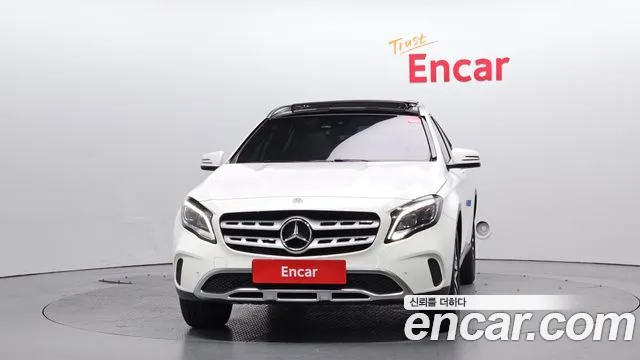 Mercedes-Benz A-Класс 2018 thumb 4
