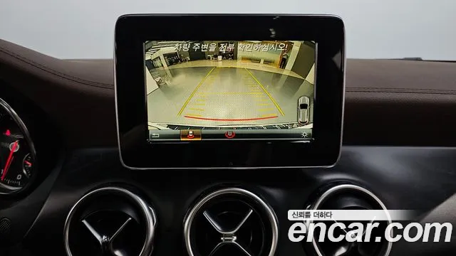 Mercedes-Benz A-Класс 2018 thumb 10