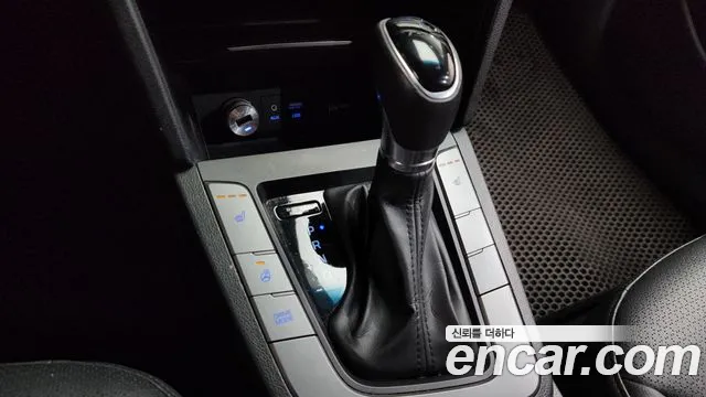 Hyundai AD 2015 thumb 6
