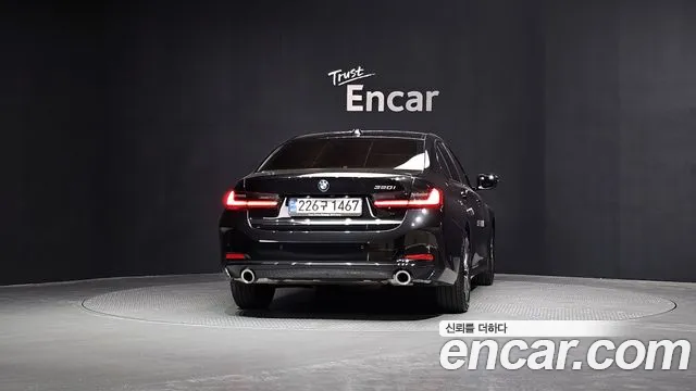 BMW 3 серии 2024 thumb 2