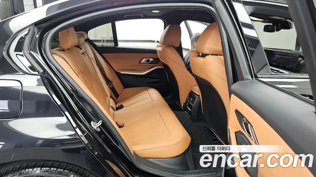 BMW 3 серии 2024 thumb 10