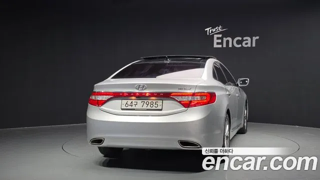 Hyundai Grandeur 2012 thumb 11