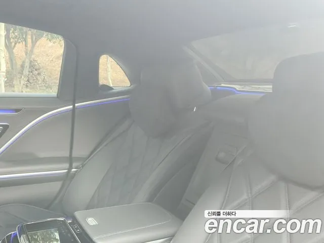 Mercedes-Benz S-Class 2023 thumb 3