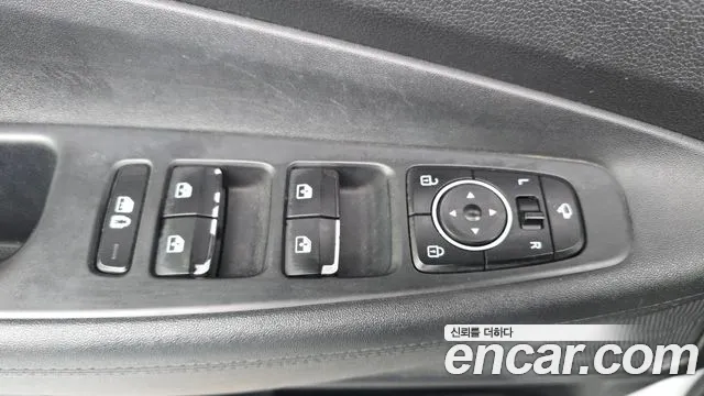 Hyundai Santa Fe 2022 thumb 3