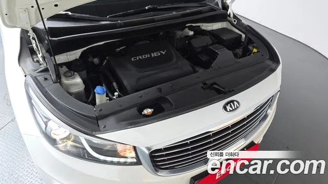 Kia Carnival 2017 thumb 11