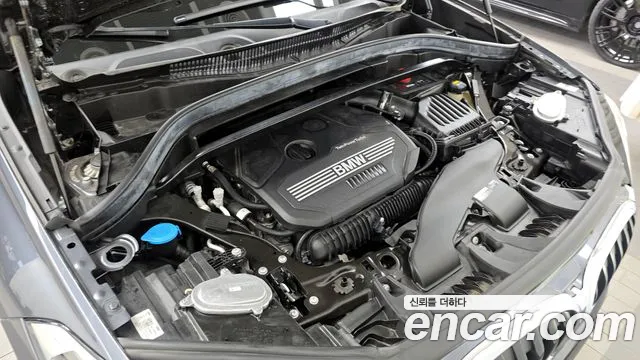 BMW X1 2020 thumb 3