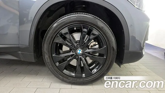 BMW X1 2020 thumb 10