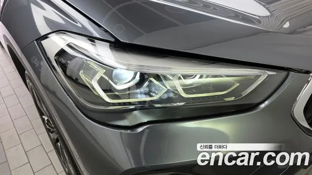 BMW X1 2020 thumb 11