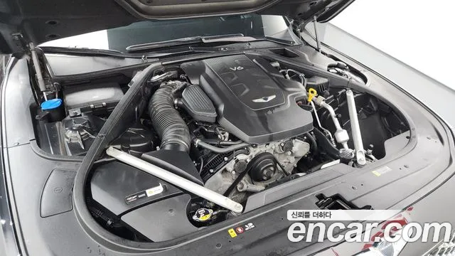 Genesis G90 2018 thumb 3