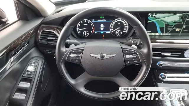 Genesis G90 2018 thumb 6