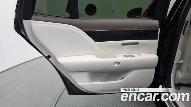 Genesis G90 2023 thumb 2