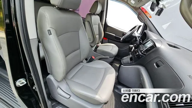Hyundai Staria 2017 thumb 8