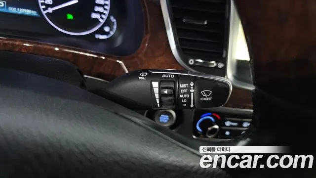 Hyundai Equus 2013 thumb 6