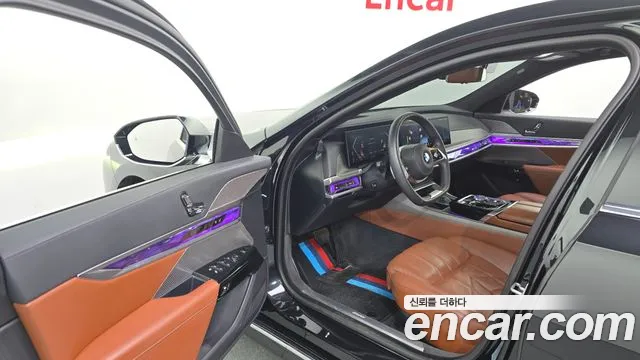 BMW 7 серии 2022 thumb 12