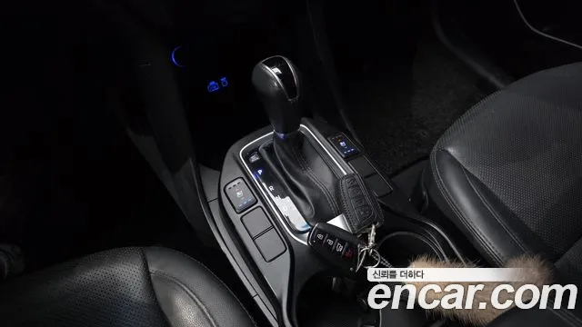 Hyundai Santafe 2016 thumb 3