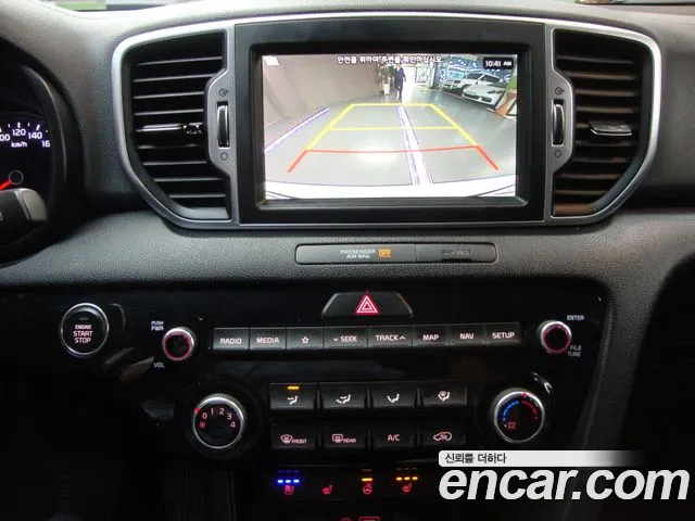 Kia Sportage 2018 thumb 8