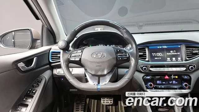 Hyundai Ioniq Hybrid 2016 thumb 6