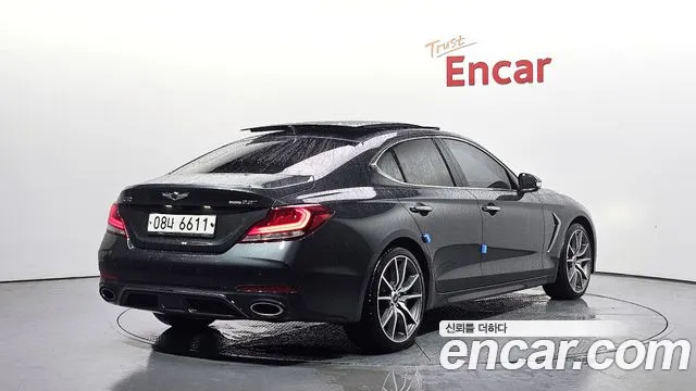 Genesis G70 2018 thumb 3