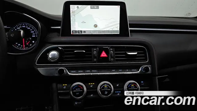 Genesis G70 2018 thumb 9