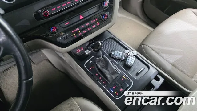 Kia Carnival 2014 thumb 2