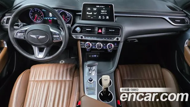 Genesis G70 2020 thumb 9