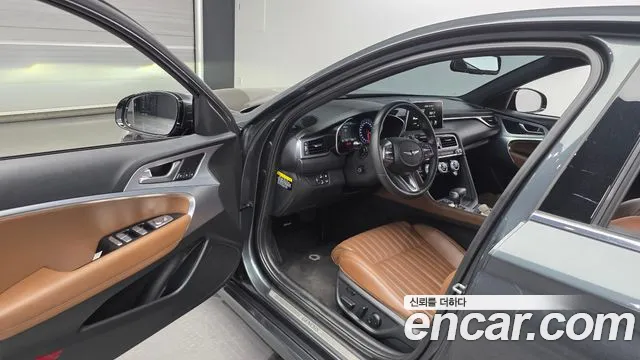 Genesis G70 2020 thumb 8
