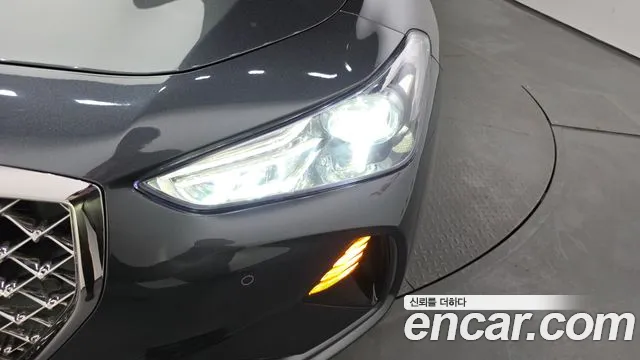 Genesis G70 2020 thumb 4