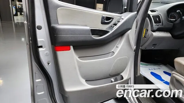 Hyundai Staria 2016 thumb 10