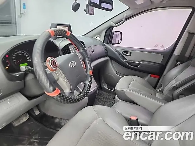 Hyundai Staria 2011 thumb 7