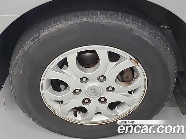 Hyundai Staria 2011 thumb 10