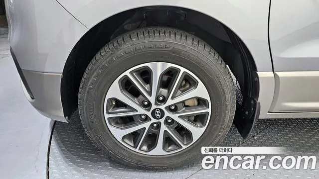 Hyundai Staria 2018 thumb 12