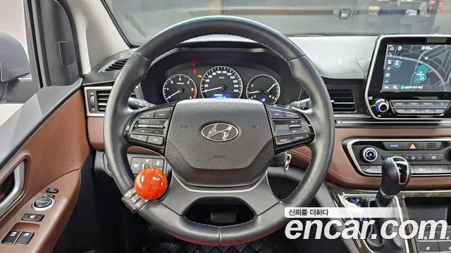 Hyundai Staria 2018 thumb 6