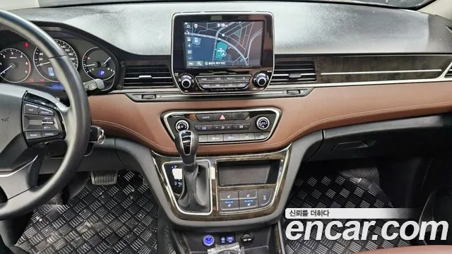 Hyundai Staria 2018 thumb 7